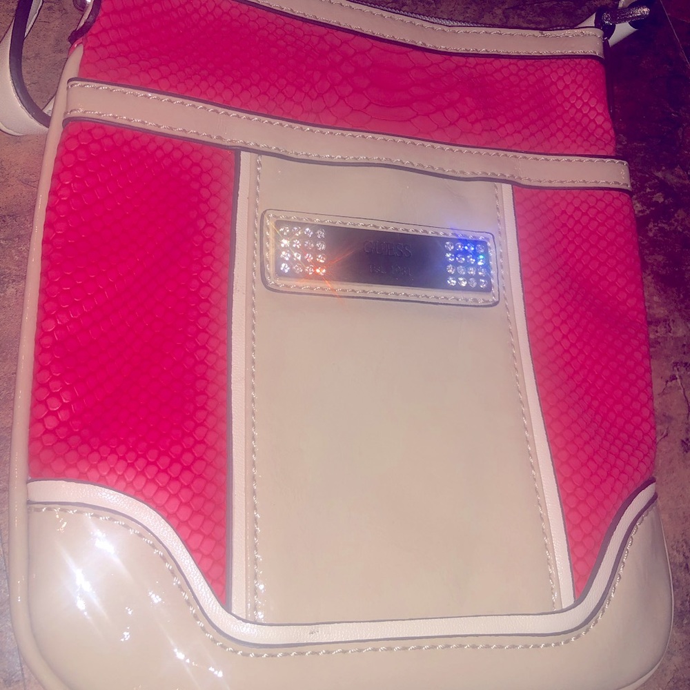 Guess crossbody purse